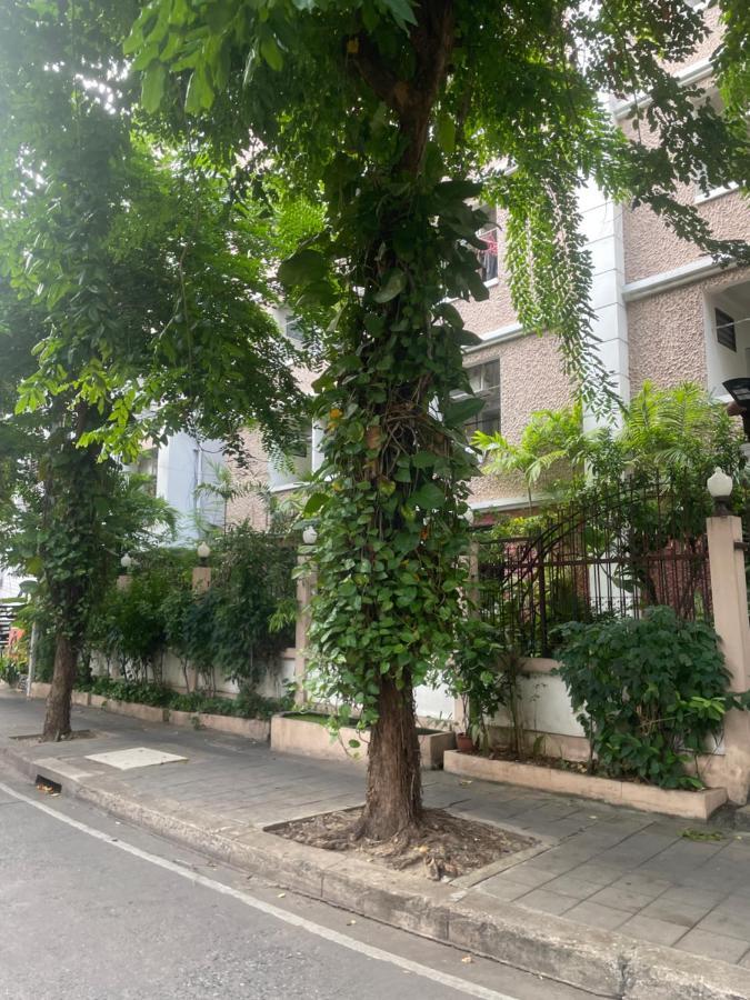 Viriyapon Apartamento Banguecoque Exterior foto